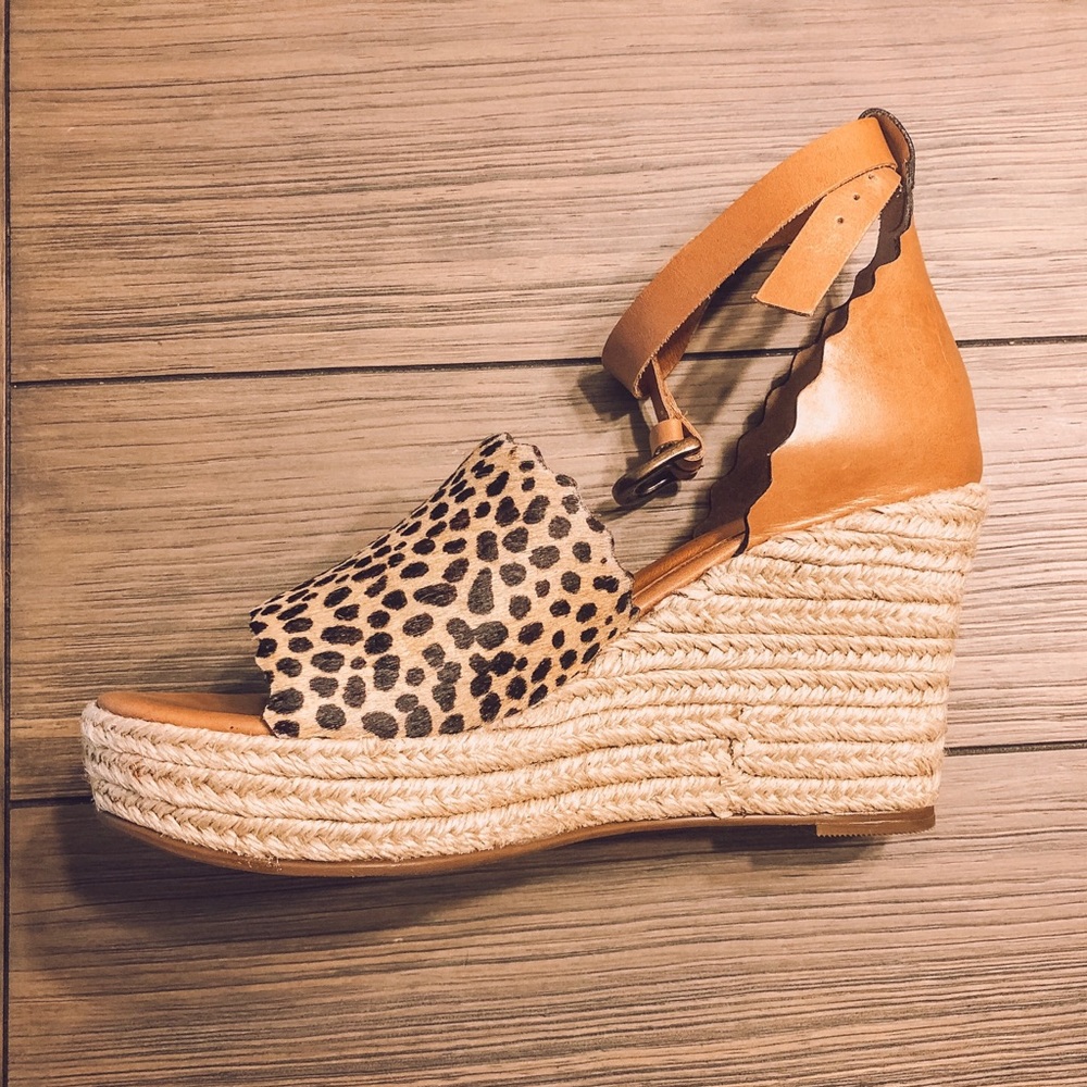 NEW IN BOX - Leopard Roma Matisse Wedge Sz 8 - Picture 2 of 3